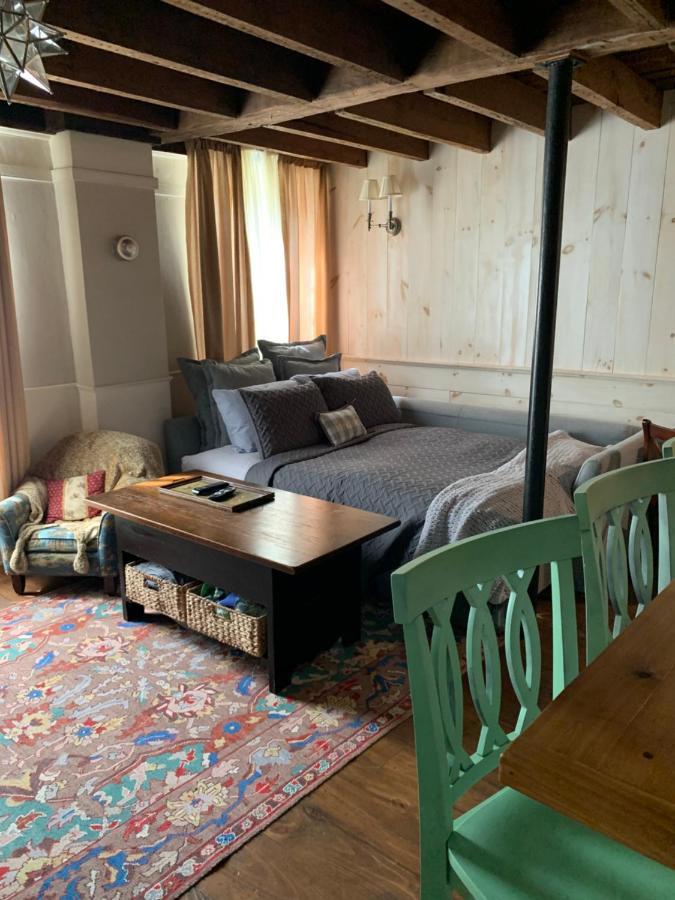 Innkeeper'S Place B&B Stafford Bagian luar foto