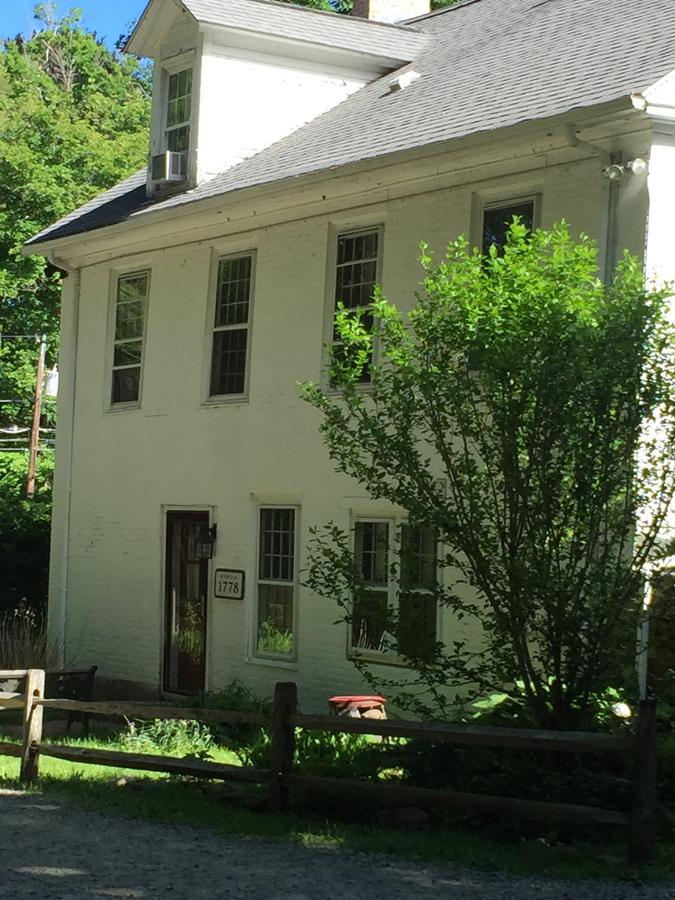 Innkeeper'S Place B&B Stafford Bagian luar foto